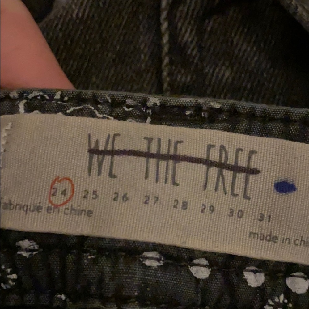 NEW We The Free Free People Black Overalls Size 24 - Picture 8 of 8